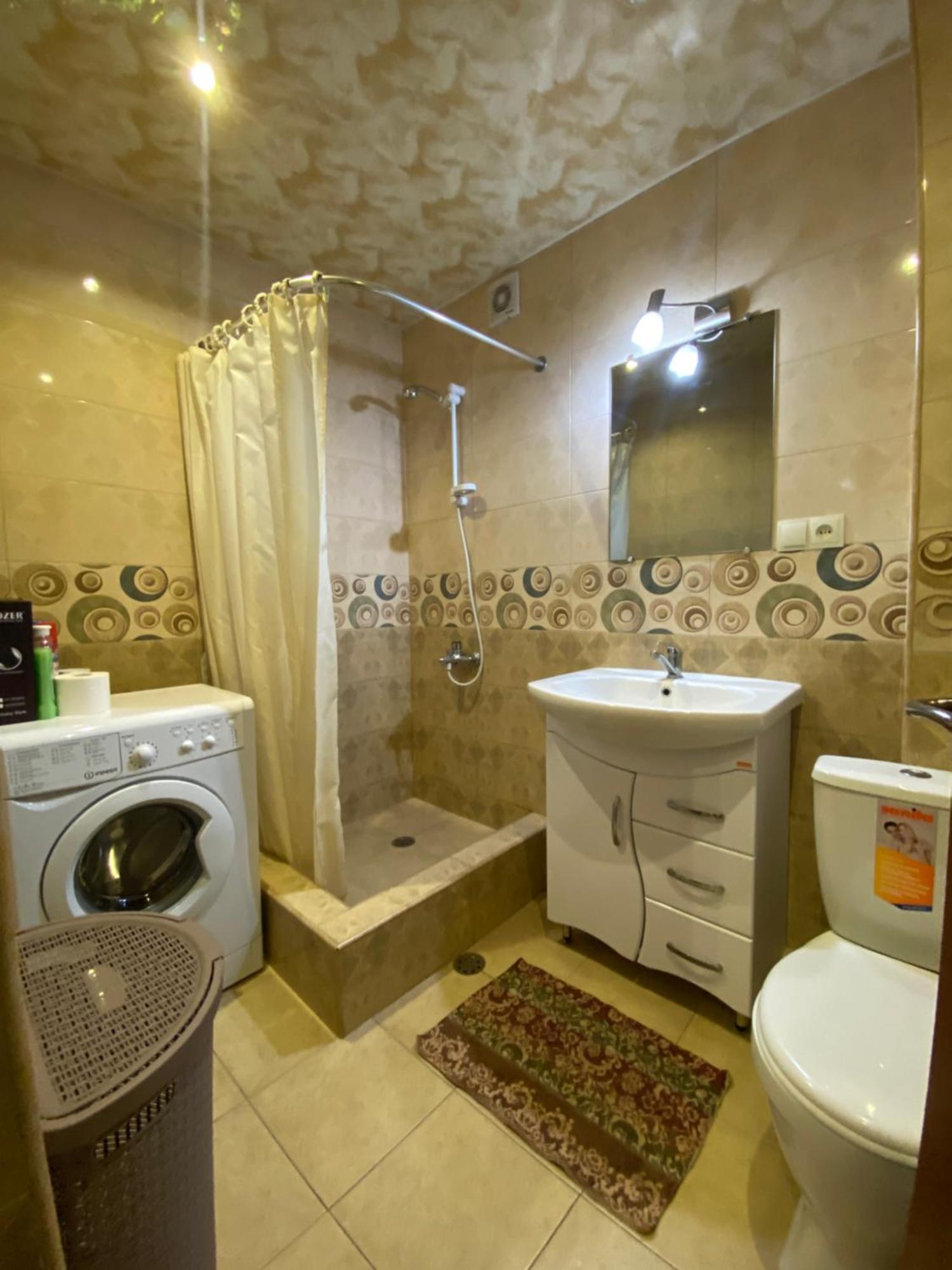 Renovated One Bedroom In The Touristic Center Of Erivan Exterior foto